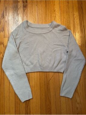 Gray Cropped Sweater – Women’s Small – Gently Worn